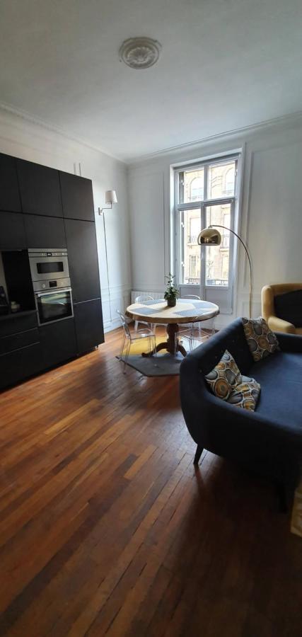 Appartamento L'Ecu : Un Haussmannien Accueillant! Reims Esterno foto